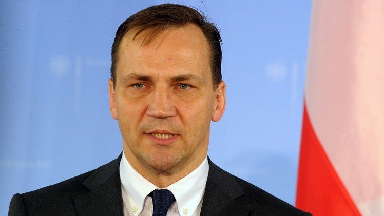 فضيحة .. وزير خارجية بولندا يقول في تسجيل صوتي إن العلاقات مع الولايات المتحدة ضارة ببلاده