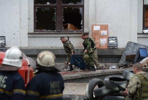 موسكو: قصف لوغانسك دليل على عدم رغبة كييف في إجراء الحوار الوطني