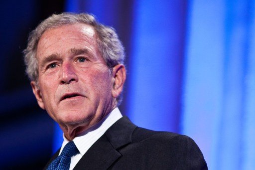 مسؤول أمريكي سابق: الإدارة الأمريكية ارتكبت جرائم حرب في عهد جورج بوش الإبن