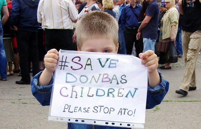 "اليونيسف" قلقة بشأن تعرض الأطفال شرق أوكرانيا للعنف