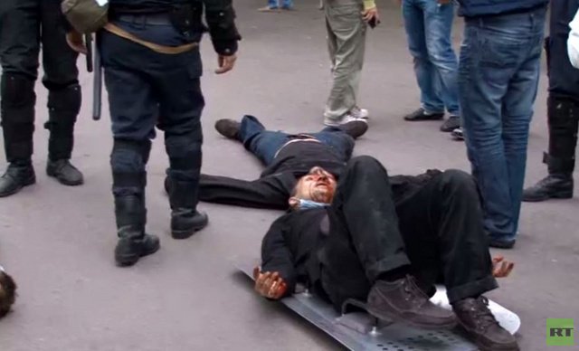 استمرار تغاضي الدول الغربية عن استهداف المدنيين في شرق أوكرانيا