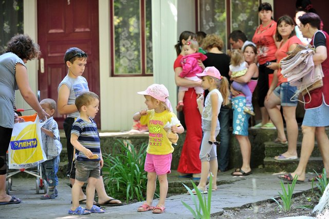 وصول أكثر من 12 ألف لاجئ أوكراني الى مقاطعة روستوف الروسية