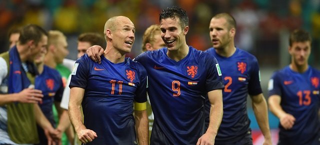 هولندا تضرب الماتادور بقوة وتسحقه 5-1 في مباراة رد ثأر