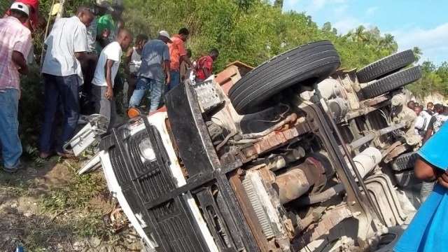 مقتل 13 شخصا في حادث مرور في هايتي