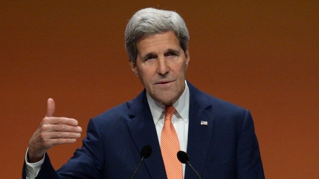 كيري: المساعدات الأمريكية لن تنجح إلا في حالة توحد الزعماء العراقيين