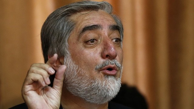 المرشحان للانتخابات الرئاسية الأفغانية يعلن كل منهما تقدمه على الآخر