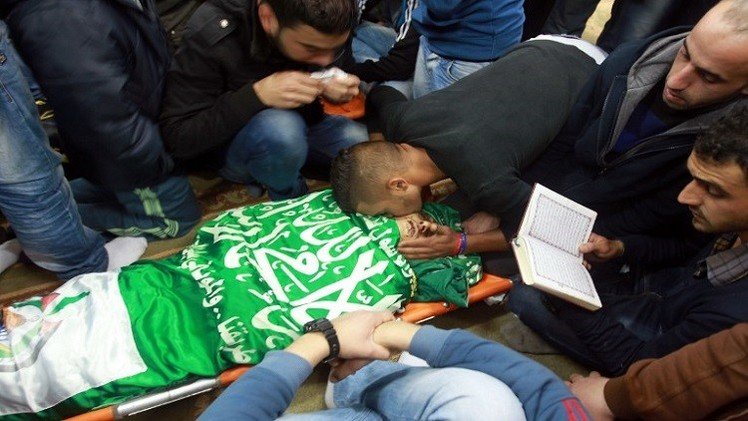 مقتل شاب فلسطيني بجنين وتواصل الغارات على غزة