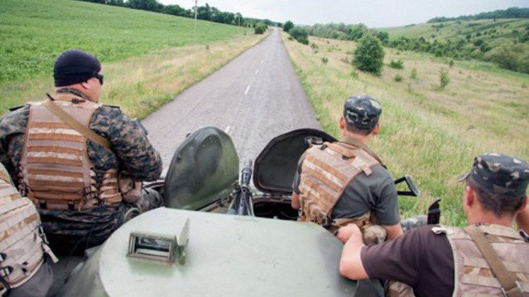 مقتل 3 من عناصر قوات الأمن الأوكرانية على الأقل في شرق أوكرانيا