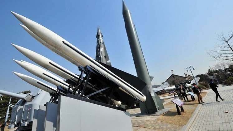 كوريا الشمالية تطلق صاروخين في اتجاه البحر عشية زيارة الرئيس الصيني إلى جارتها الجنوبية