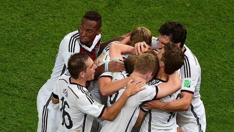 ألمانيا تنصب نفسها بطلة للمونديال وتضيف الكأس الرابعة عبر الشباك الأرجنتينية