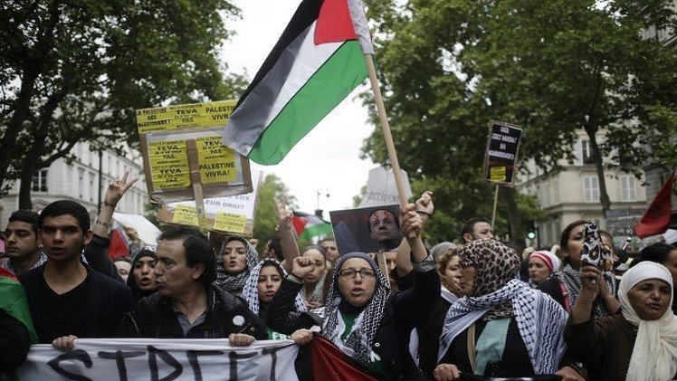 رغم الحظر.. انطلاق تظاهرة داعمة للفلسطينيين في باريس وعشرات الالاف يتظاهرون في لندن للمطالبة (فيديو)