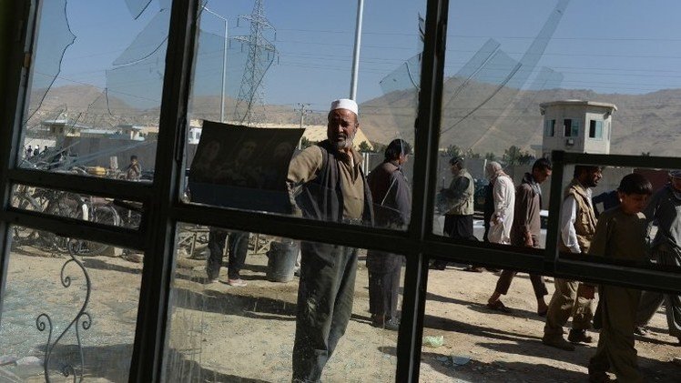  مقتل 3 مستشارين أجانب في تفجير انتحاري قرب مطار كابول