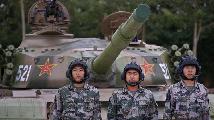 دبابات صينية تصل إلى ضواحي موسكو  (فيديو)