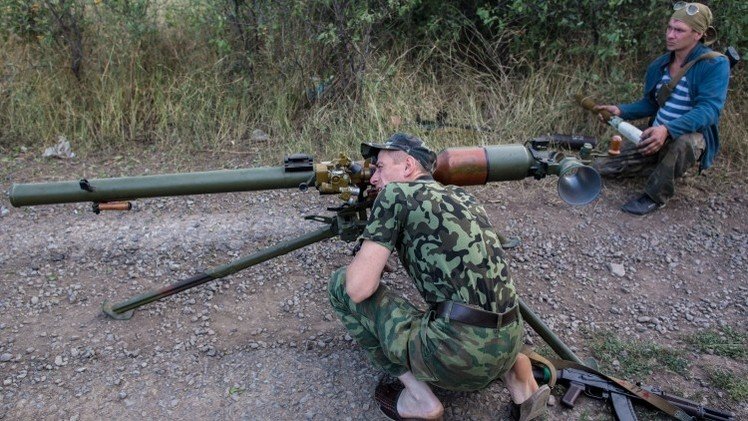  الجيش الأوكراني يقصف دونيتسك بقنابل فوسفورية