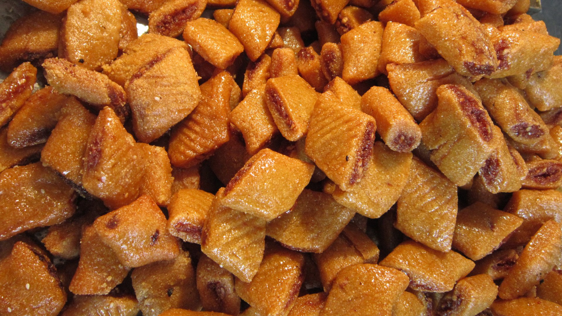 المقروض.. من أشهى الحلويات التونسية