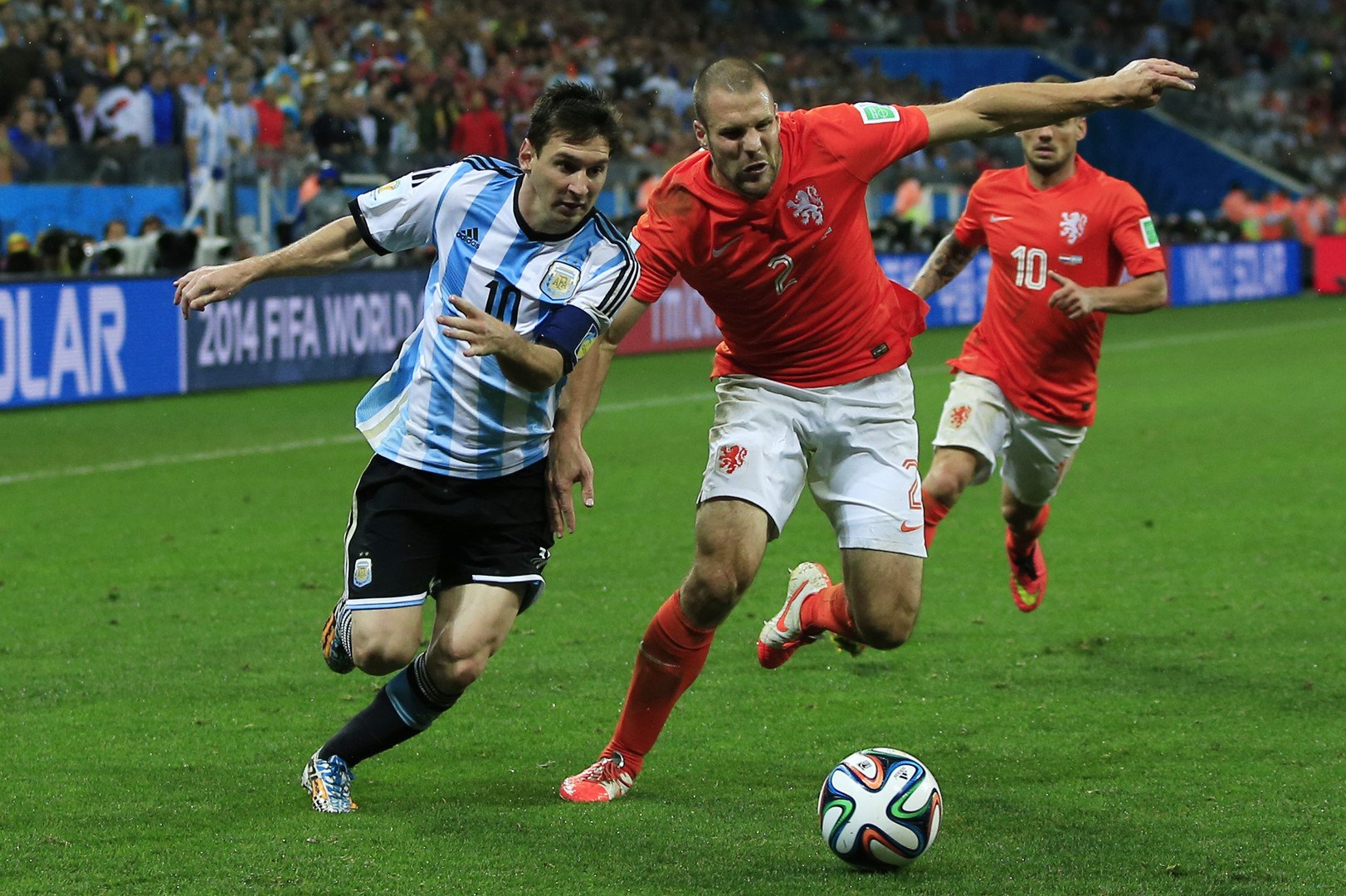 الأرجنتين إلى نهائي مونديال البرازيل