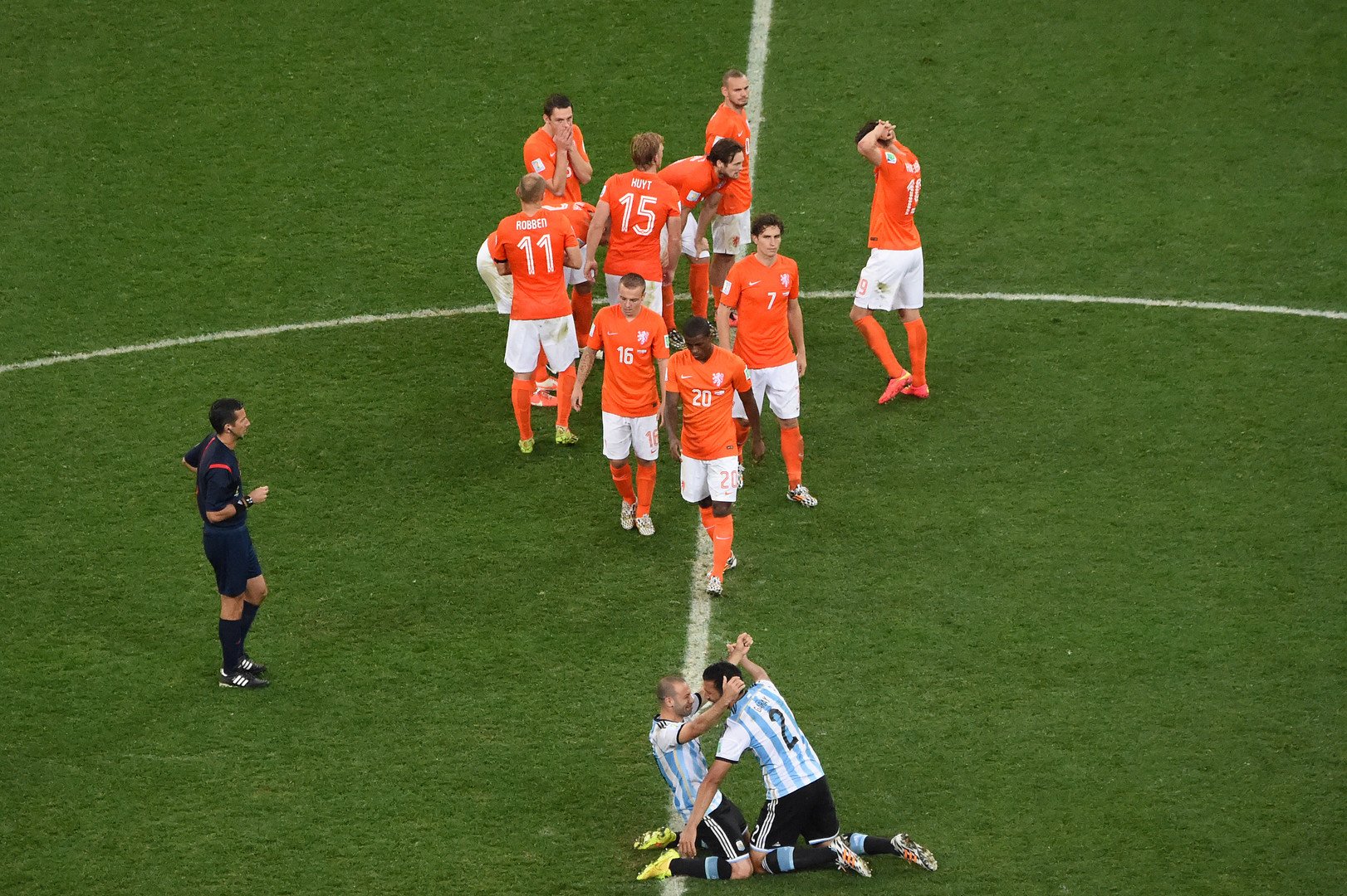 الأرجنتين إلى نهائي مونديال البرازيل