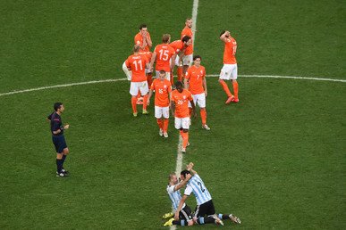 الأرجنتين إلى نهائي مونديال البرازيل