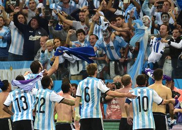 الأرجنتين إلى نهائي مونديال البرازيل