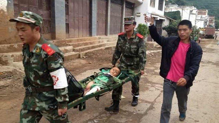 مقتل 367 شخصا في زلزال قوته 6.3 درجة جنوب غرب الصين 