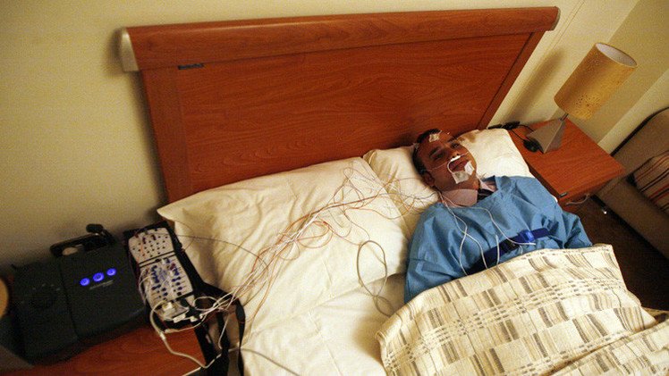 العلماء يجدون طفرة جينية تجعل الناس تحتاج لنوم أقل