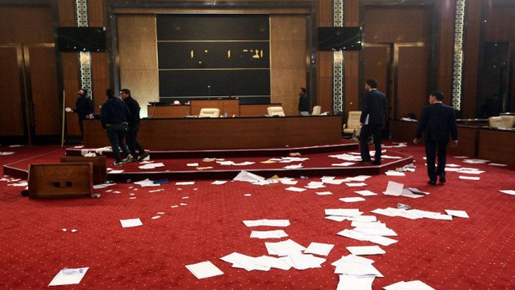 انقسامات حادة في ليبيا إثر انعقاد مجلس النواب الجديد
