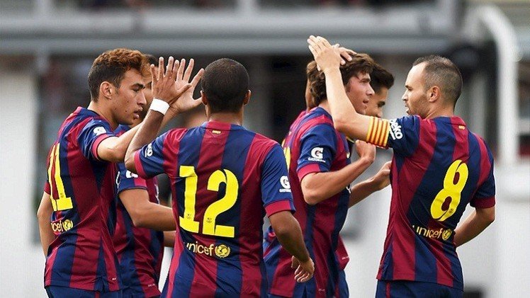 منير الحدادي يقود برشلونة لفوز ساحق 6-0 على خصمه الفنلندي "أتش جي كي"