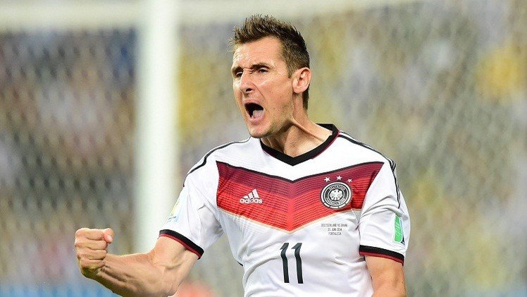 الهداف التاريخي لكأس العالم الألماني كلوزه يعتزل اللعب الدولي