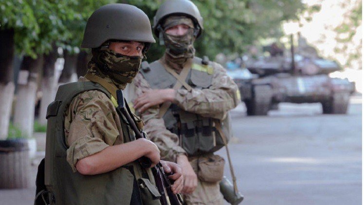 كندا ترسل ثالث دفعة من معدات عسكرية غير فتاكة إلى أوكرانيا