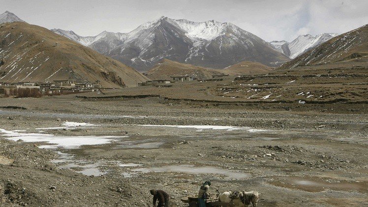 هندوستان تايمز: وحدات صينية تتوغل داخل أراضي الهند في الهملايا