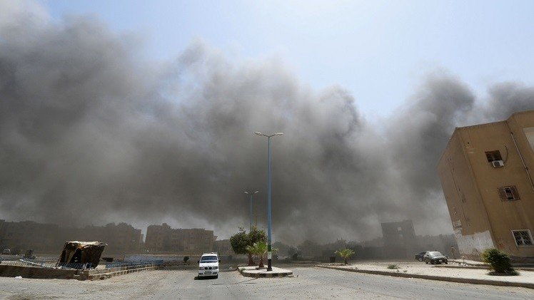 مراسلنا: مقتل العشرات من مسلحي داعش في كمين للجيش السوري قرب مطار الطبقة بريف الرقة