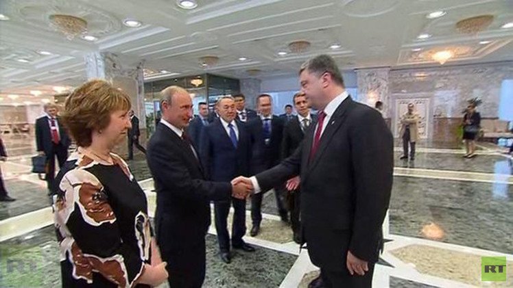 بوتين يبحث مع باروزو وهولاند الملف الأوكراني
