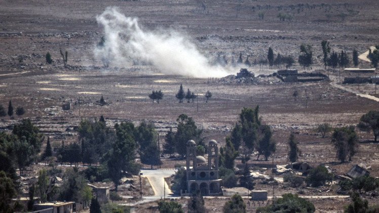 مقاتلات سورية تقصف موقعا تسيطر عليه المعارضة على الحدود مع اسرائيل