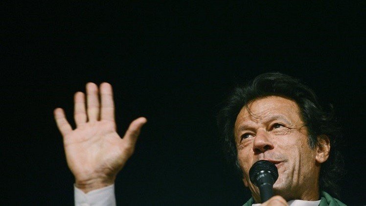 زعيم المعارضة الباكستانية يؤكد استمرار الاحتجاجات ضد حكومة شريف