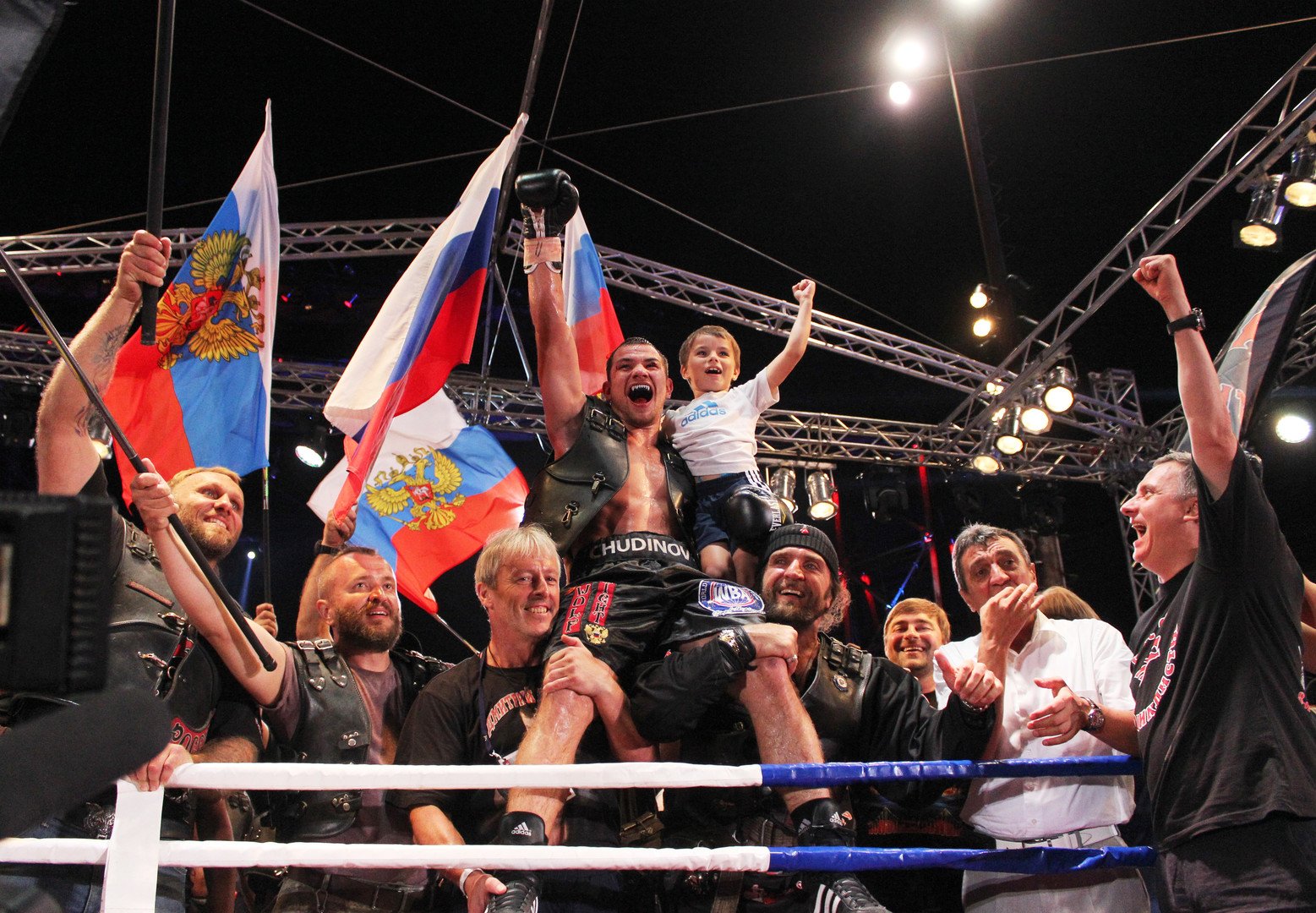 الروسي تشودينوف يحتفظ بلقب بطل العالم المؤقت للملاكمة حسب WBA
