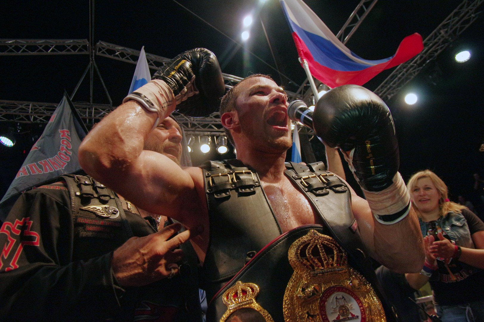 الروسي تشودينوف يحتفظ بلقب بطل العالم المؤقت للملاكمة حسب WBA