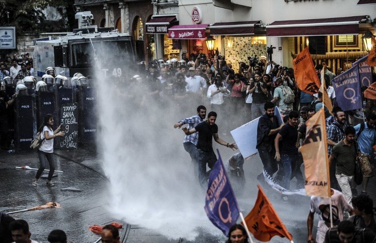 مسيرة في اسطنبول احتجاجا على أردوغان كرئيس لتركيا