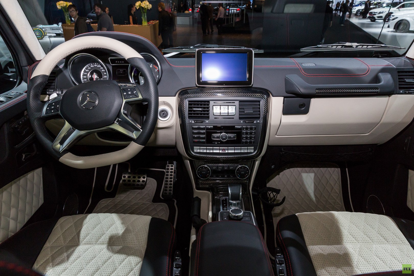 MERCEDES-BENZ G 63 AMG 6X6 سيارة صالون 