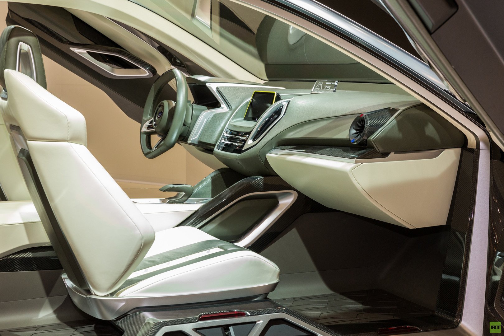 SUBARU VIZIV-2 سيارة صالون