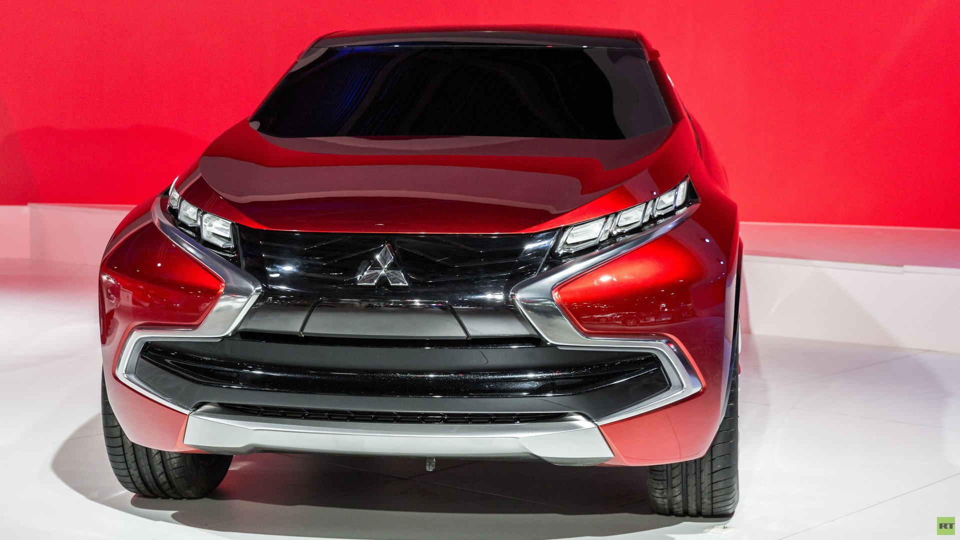 MITSUBISHI XR-PHEV