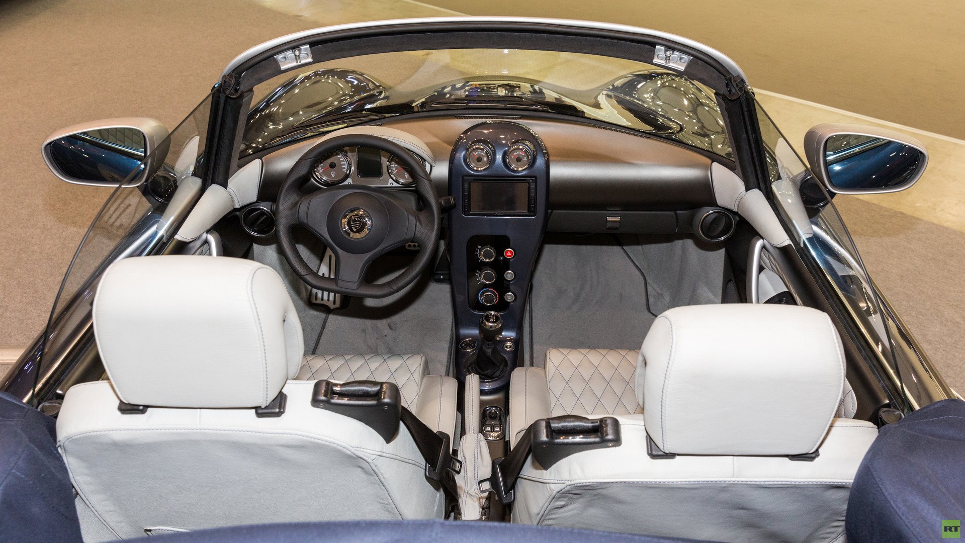 PGO CEVENNES سيارة صالون