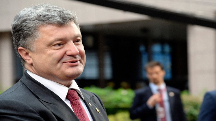 بوروشينكو يعد بإعلان وقف إطلاق النار الجمعة