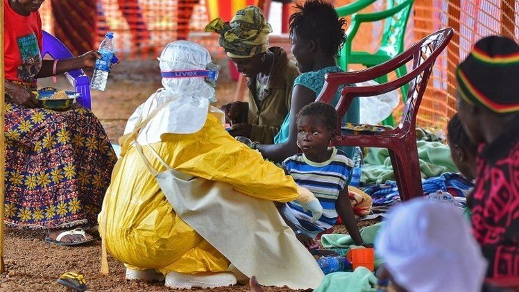 وكالة: سيراليون تنوي إعلان نظام "العزلة الشديدة" لمدة 4 أيام بسبب انتشار "إيبولا"