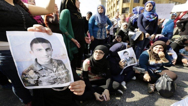 أنباء عن ذبح جندي لبناني أسير ثان على يد 