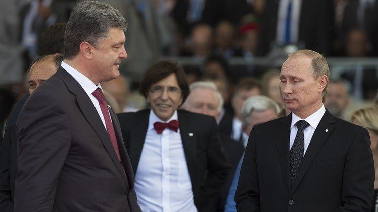 بوتين يؤكد لبوروشينكو استعداد روسيا للمساهمة في تسوية الأزمة الأوكرانية