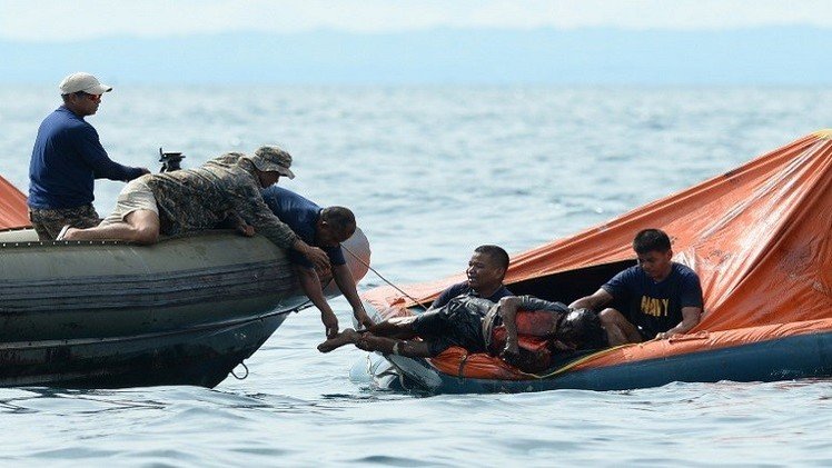 فقدان 21 شخصا في حادث غرق عبارة في الفلبين