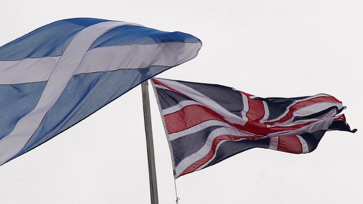 بريطانيا تتحد من أجل منع استقلال اسكتلندا