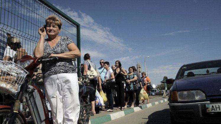 مئات اللاجئين الأوكرانيين يعودون إلى الوطن يوميا