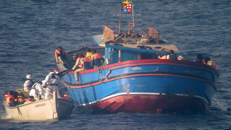 البحرية المغربية توقف 29 مهاجرا إفريقيا 