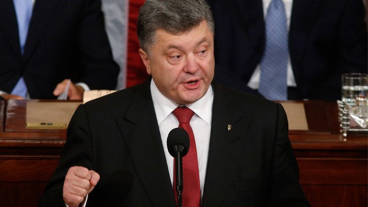 بوروشينكو يدعو واشنطن إلى دعم الإصلاح الاقتصادي في أوكرانيا